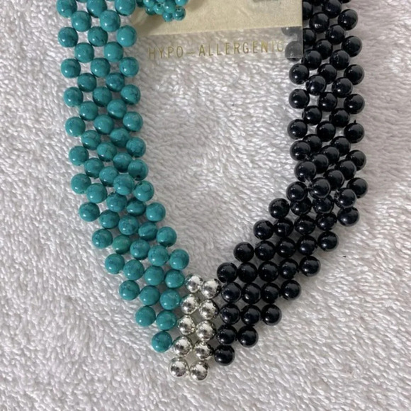 Vintage Teal Black Silver Plastic Beaded Necklace & Clip On Earrings Set - Picture 8 of 10